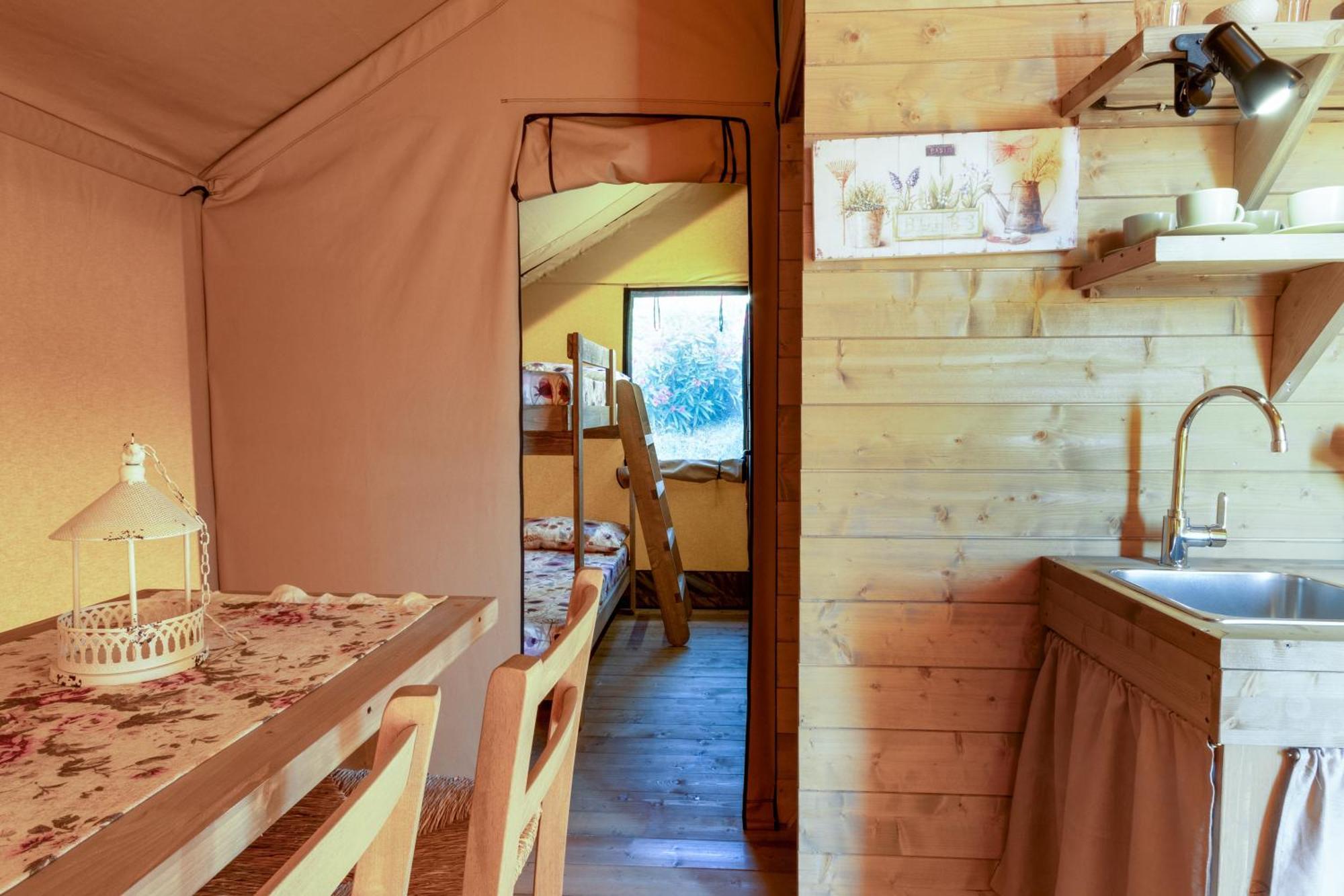מלון ריפרבלה Glamping Debbiare מראה חיצוני תמונה